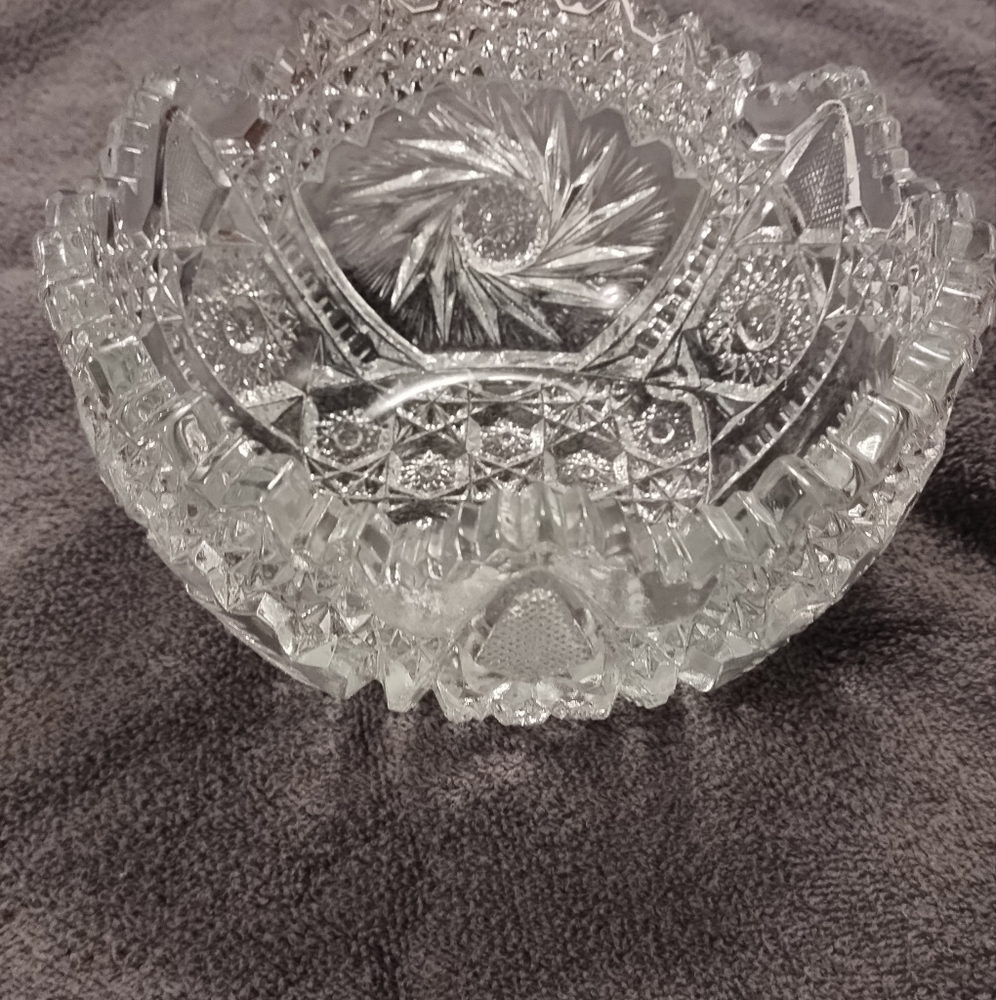 Iridescent Carnival Glass Bowl LE Smith comet in the stars